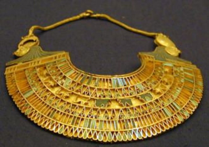 The Timeless Beauty of Egyptian Jewelry
